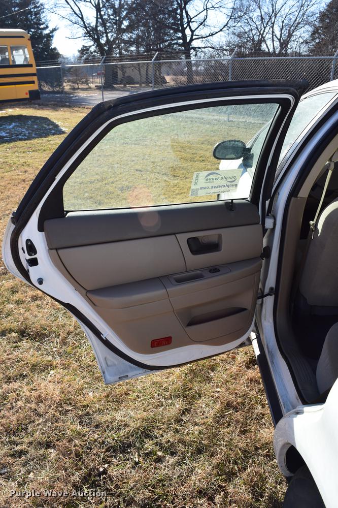 image for item DC3565 2007 Ford Taurus SE