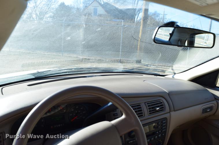 image for item DC3565 2007 Ford Taurus SE