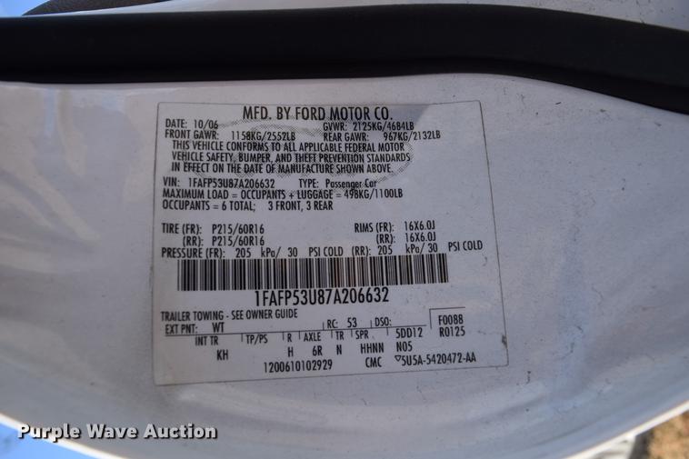 image for item DC3565 2007 Ford Taurus SE