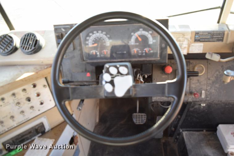 image for item DC3566 1995 Chevrolet Blue Bird school bus