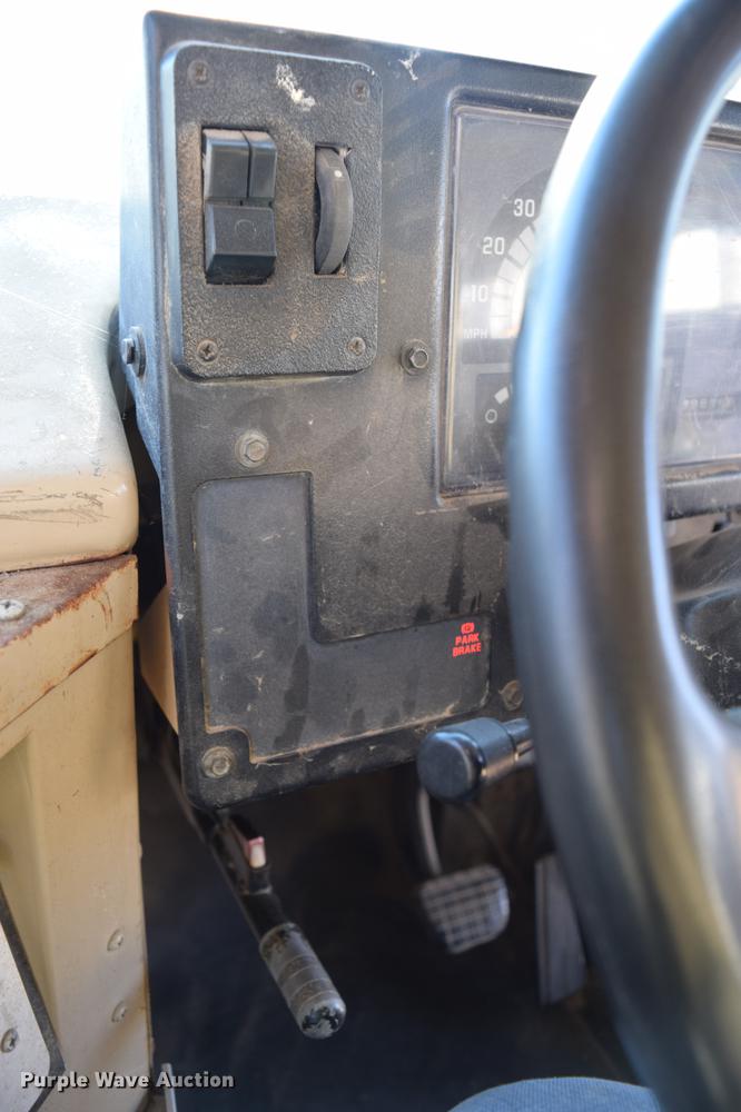 image for item DC3566 1995 Chevrolet Blue Bird school bus