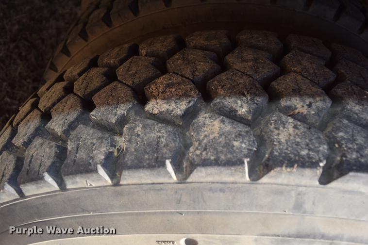 image for item DC3566 1995 Chevrolet Blue Bird school bus