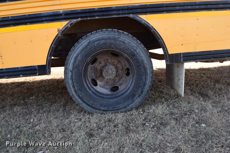 image for item DC3566 1995 Chevrolet Blue Bird school bus