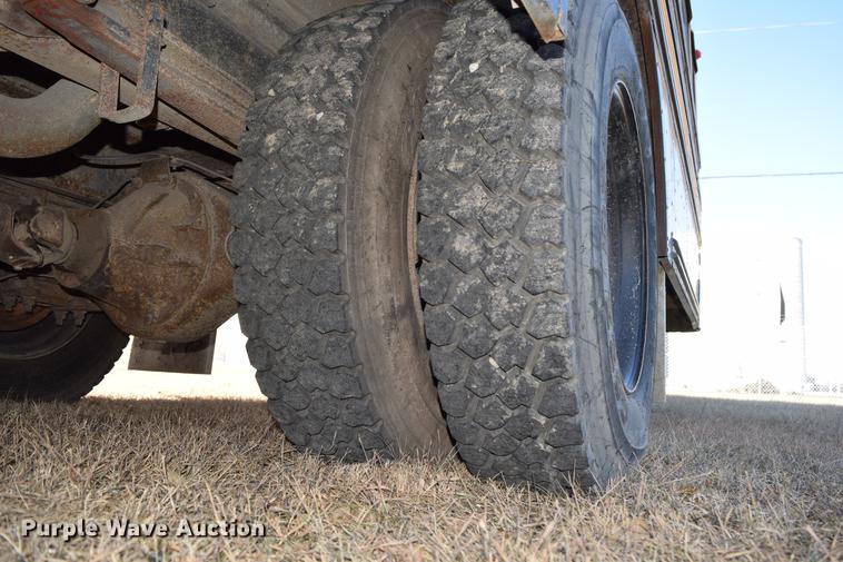 image for item DC3566 1995 Chevrolet Blue Bird school bus