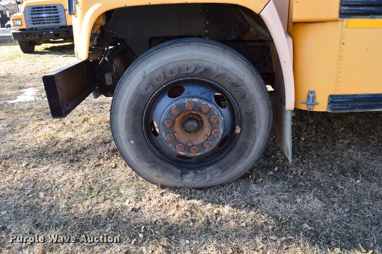 image for item DC3566 1995 Chevrolet Blue Bird school bus