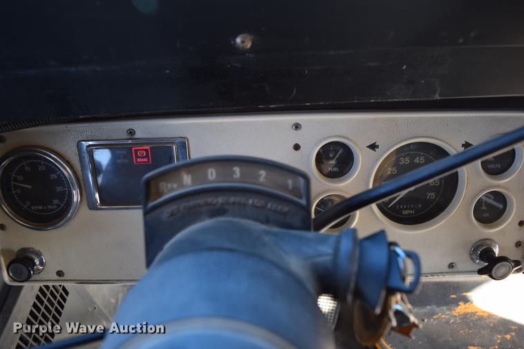 image for item DC3567 1997 Ford Blue Bird school bus