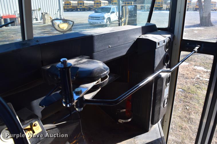 image for item DC3567 1997 Ford Blue Bird school bus