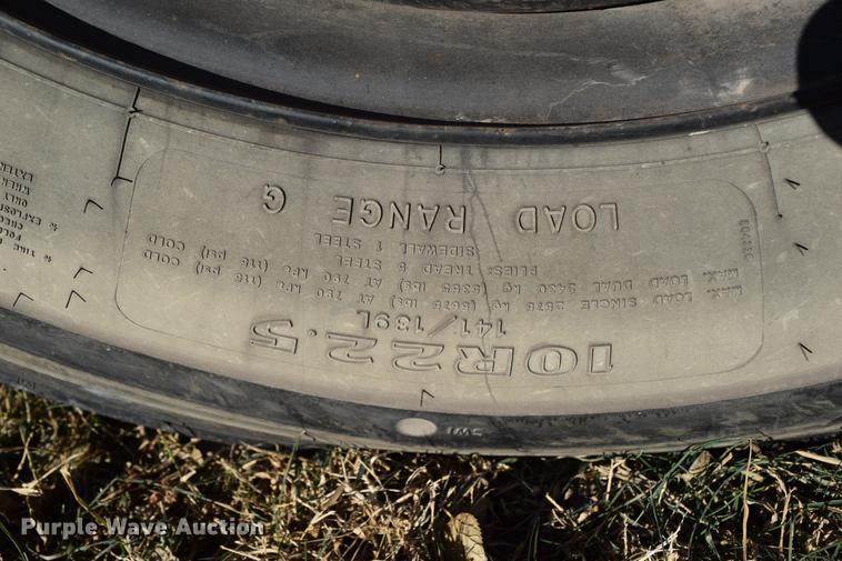 image for item DC3567 1997 Ford Blue Bird school bus