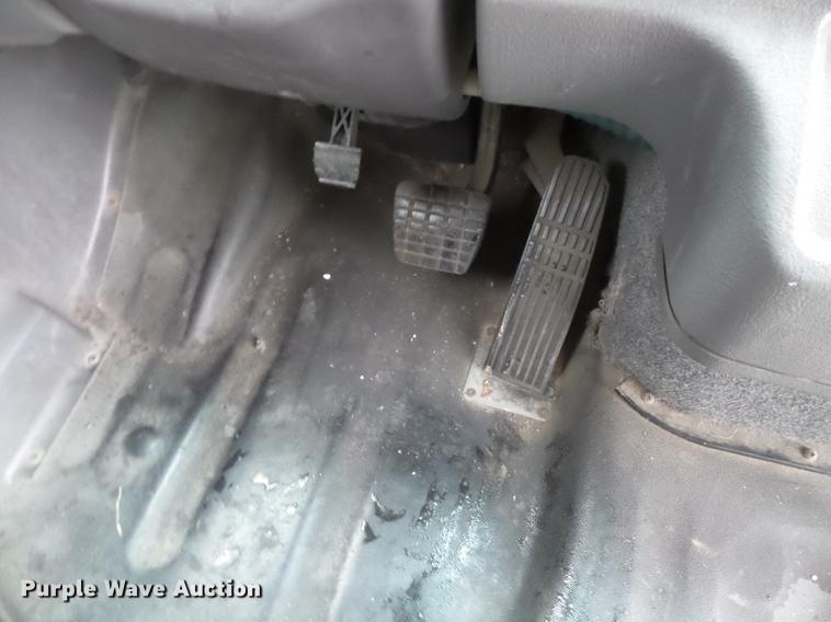 image for item DC4728 2007 Freightliner school bus