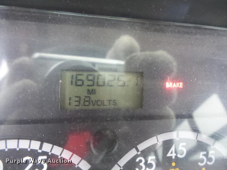 image for item DC4728 2007 Freightliner school bus