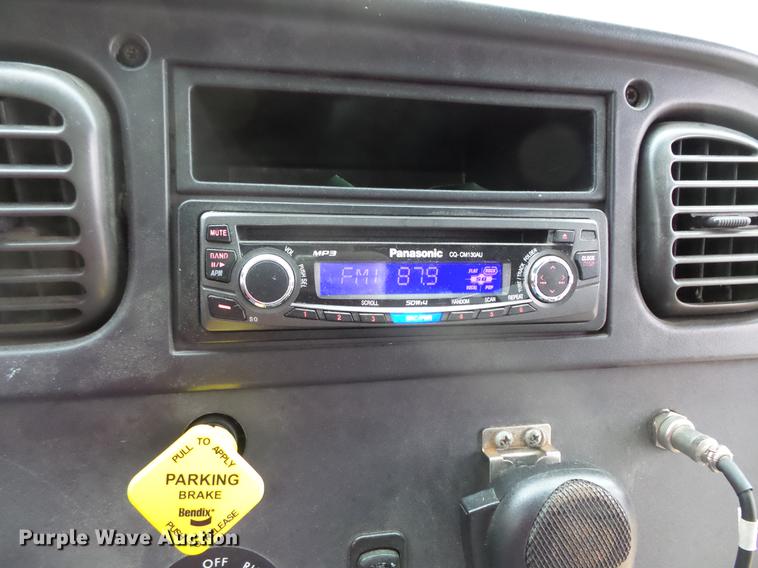 image for item DC4728 2007 Freightliner school bus