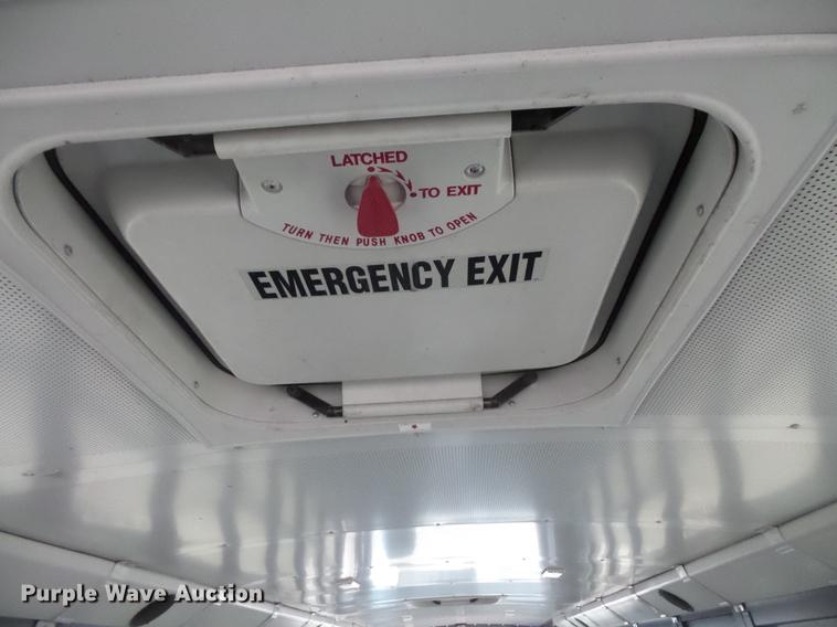 image for item DC4728 2007 Freightliner school bus