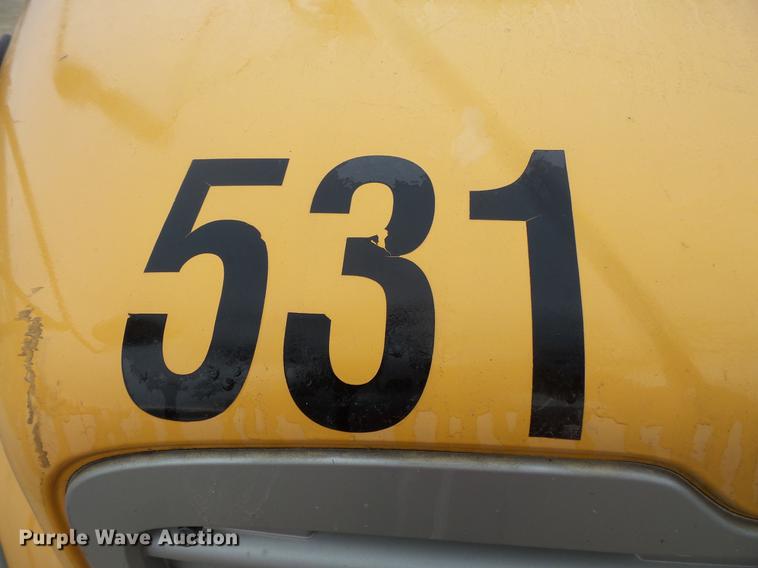 image for item DC4728 2007 Freightliner school bus