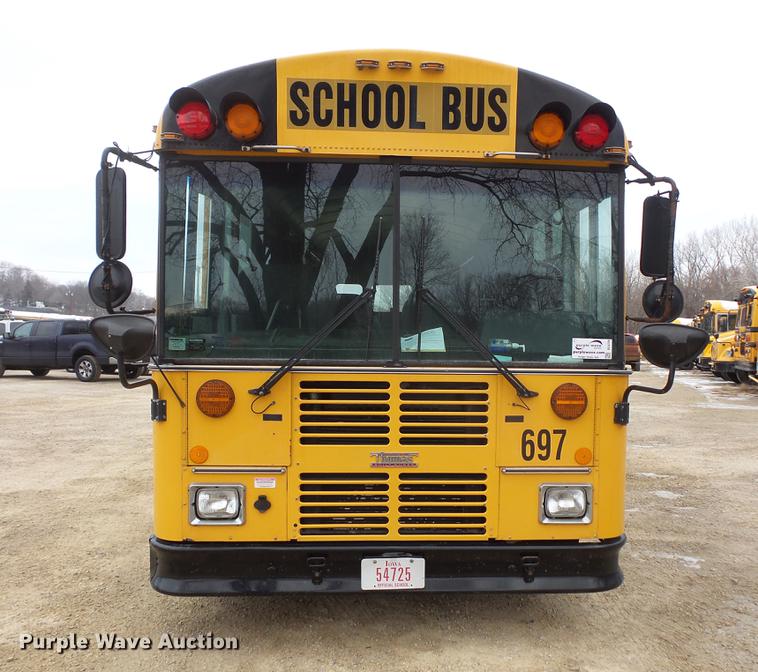 image for item DC4729 2004 Thomas Built Saf-T-Liner MVP EF 1118S school bus