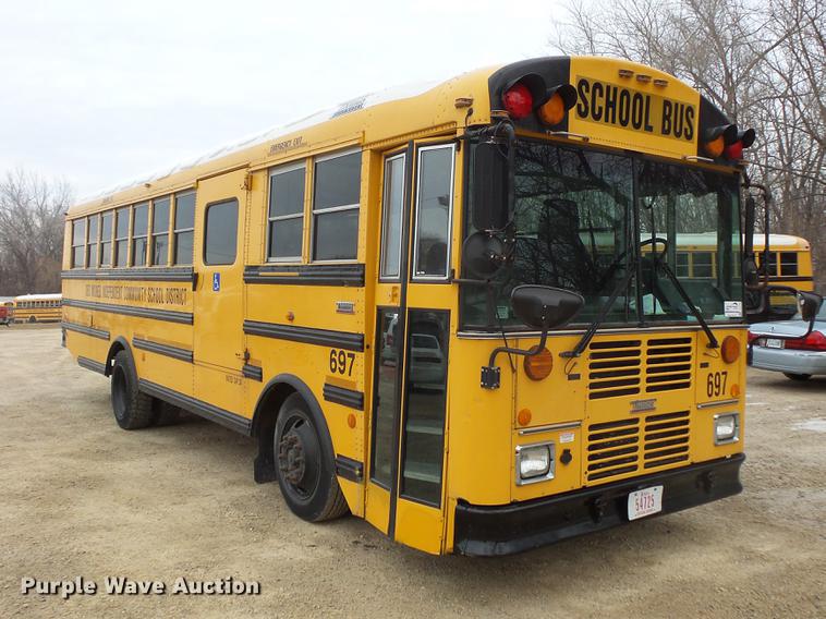 image for item DC4729 2004 Thomas Built Saf-T-Liner MVP EF 1118S school bus
