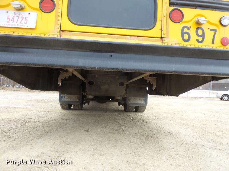 image for item DC4729 2004 Thomas Built Saf-T-Liner MVP EF 1118S school bus