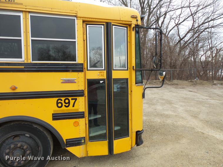 image for item DC4729 2004 Thomas Built Saf-T-Liner MVP EF 1118S school bus