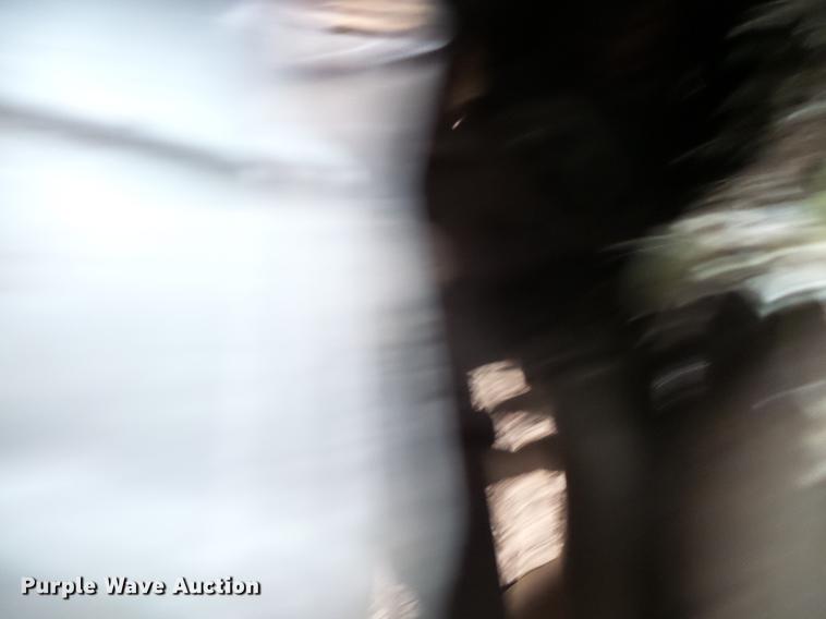 image for item DC4729 2004 Thomas Built Saf-T-Liner MVP EF 1118S school bus