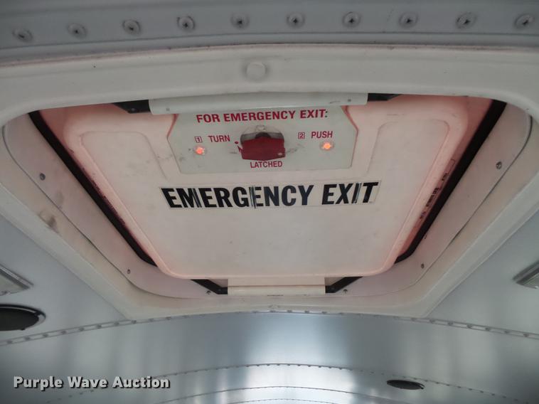 image for item DC4729 2004 Thomas Built Saf-T-Liner MVP EF 1118S school bus