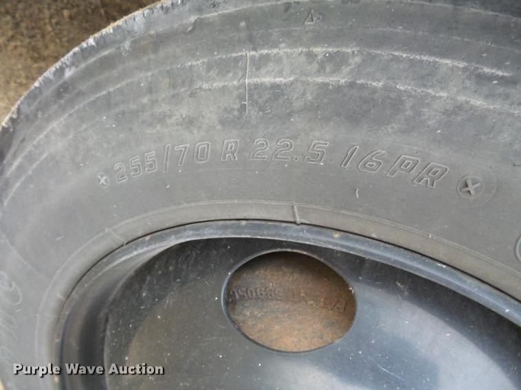 image for item DC4729 2004 Thomas Built Saf-T-Liner MVP EF 1118S school bus