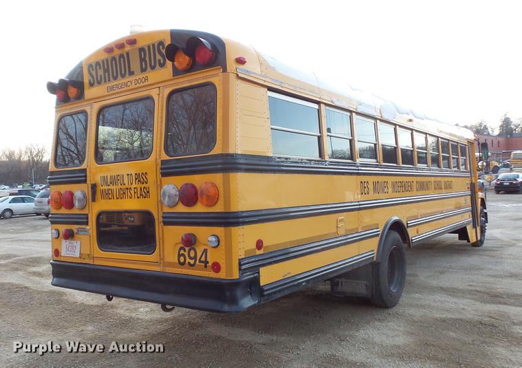 image for item DC4730 2004 Freightliner FS65 101PS school bus