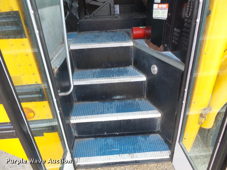 image for item DC4730 2004 Freightliner FS65 101PS school bus