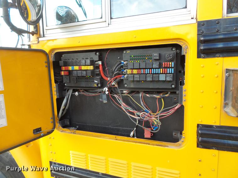 image for item DC4730 2004 Freightliner FS65 101PS school bus
