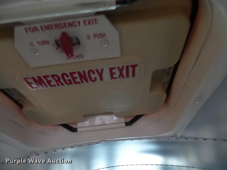 image for item DC4730 2004 Freightliner FS65 101PS school bus