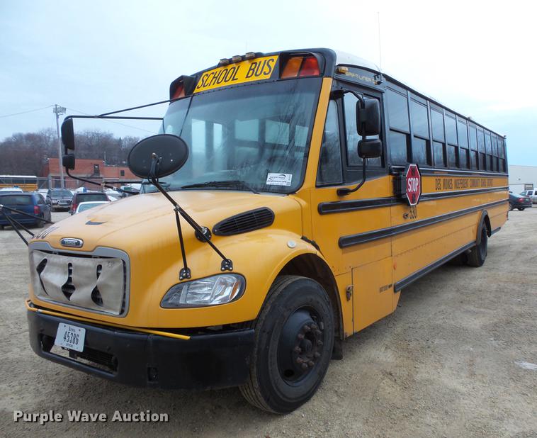 image for item DC4731 2007 Freightliner 310TS school bus