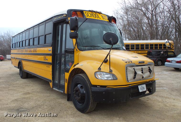 image for item DC4731 2007 Freightliner 310TS school bus