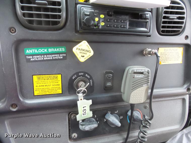 image for item DC4731 2007 Freightliner 310TS school bus