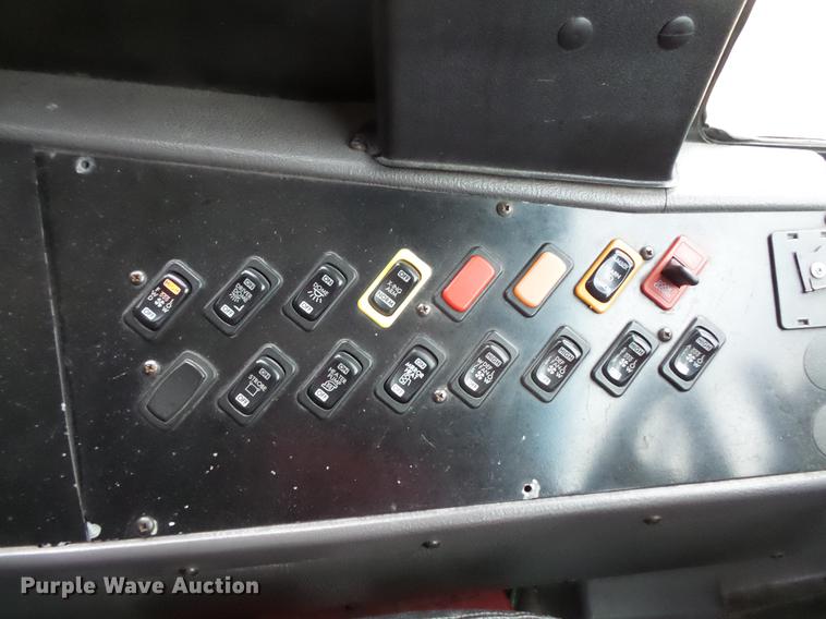 image for item DC4731 2007 Freightliner 310TS school bus