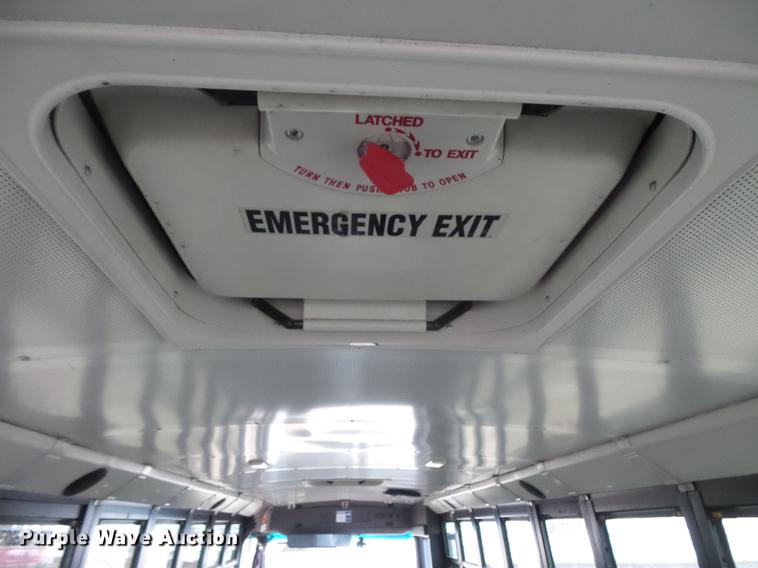 image for item DC4731 2007 Freightliner 310TS school bus