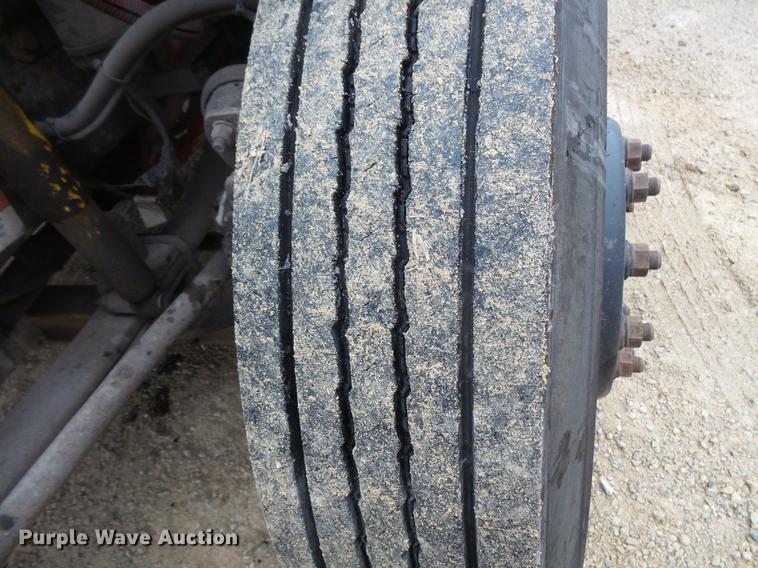 image for item DC4731 2007 Freightliner 310TS school bus