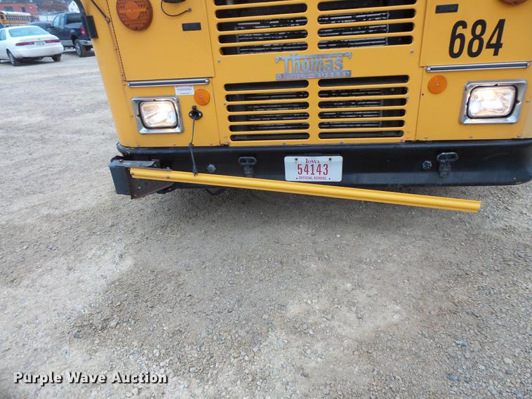 image for item DC4732 2004 Thomas Built Saf-T-Liner MVP EF 1118S school bus