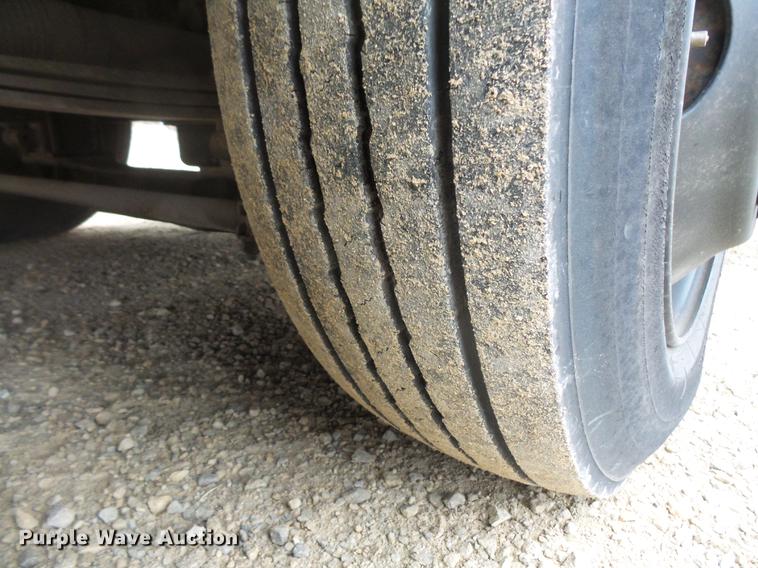 image for item DC4732 2004 Thomas Built Saf-T-Liner MVP EF 1118S school bus