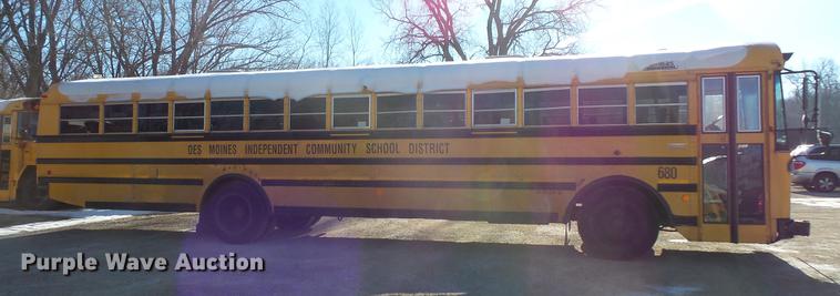 image for item DC4733 2004 Thomas Built Saf-T-Liner MVP EF 1418S school bus