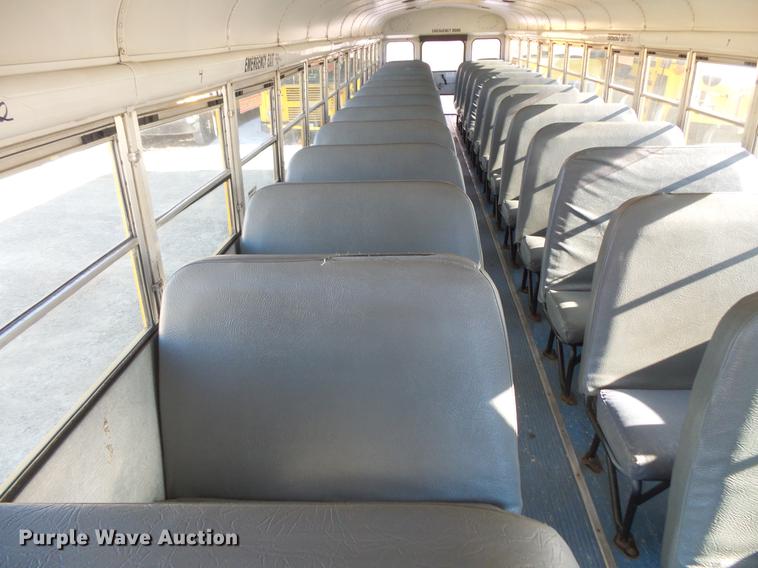 image for item DC4733 2004 Thomas Built Saf-T-Liner MVP EF 1418S school bus