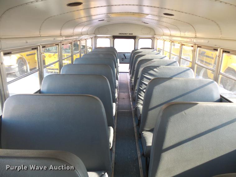image for item DC4733 2004 Thomas Built Saf-T-Liner MVP EF 1418S school bus