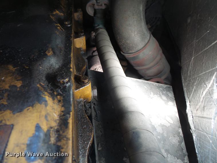 image for item DC4733 2004 Thomas Built Saf-T-Liner MVP EF 1418S school bus