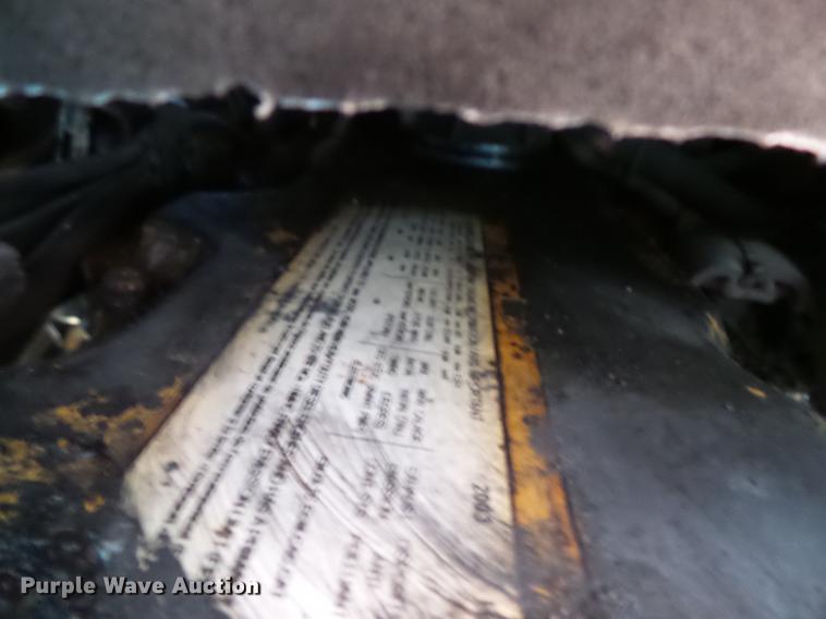 image for item DC4733 2004 Thomas Built Saf-T-Liner MVP EF 1418S school bus