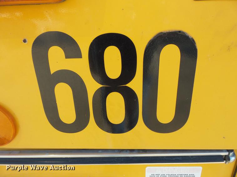 image for item DC4733 2004 Thomas Built Saf-T-Liner MVP EF 1418S school bus