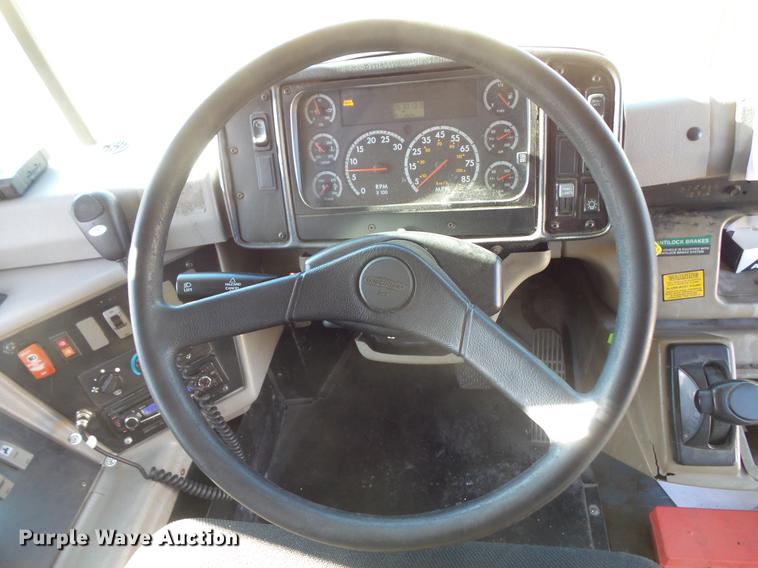 image for item DC4734 2006 Freightliner FS65 Thomas Built school bus