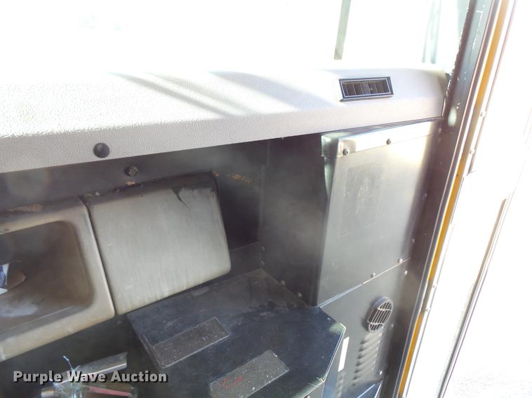 image for item DC4734 2006 Freightliner FS65 Thomas Built school bus