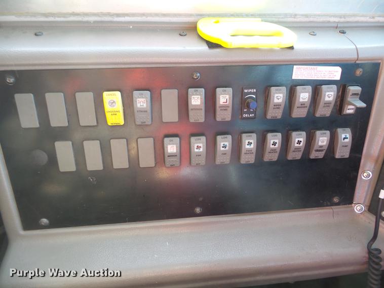 image for item DC4734 2006 Freightliner FS65 Thomas Built school bus