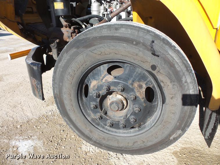 image for item DC4734 2006 Freightliner FS65 Thomas Built school bus