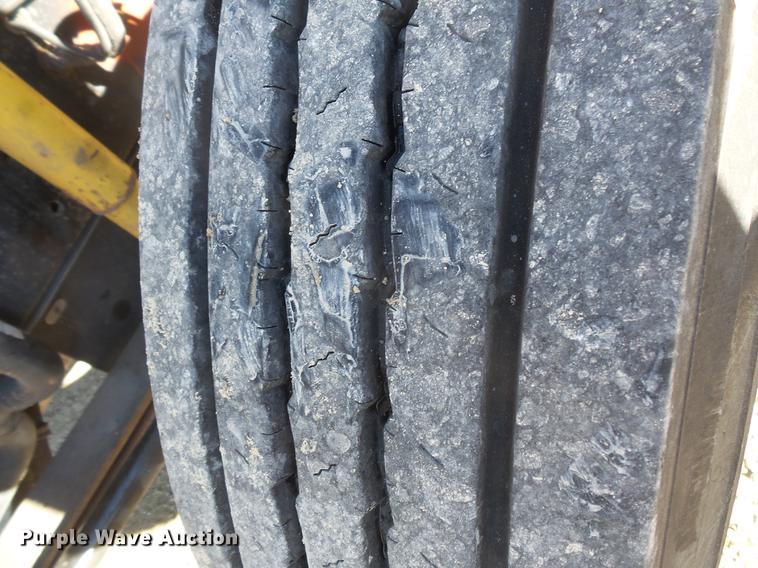 image for item DC4734 2006 Freightliner FS65 Thomas Built school bus