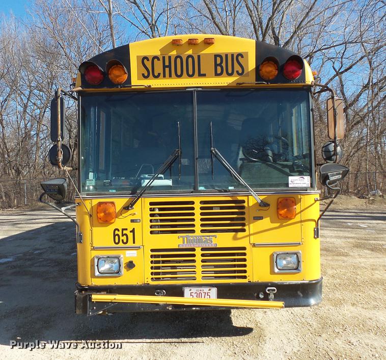 image for item DC4735 2001 Thomas Built Saf-T-Liner MVP EF 1118S school bus