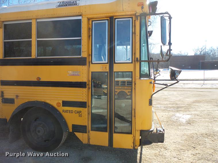 image for item DC4735 2001 Thomas Built Saf-T-Liner MVP EF 1118S school bus