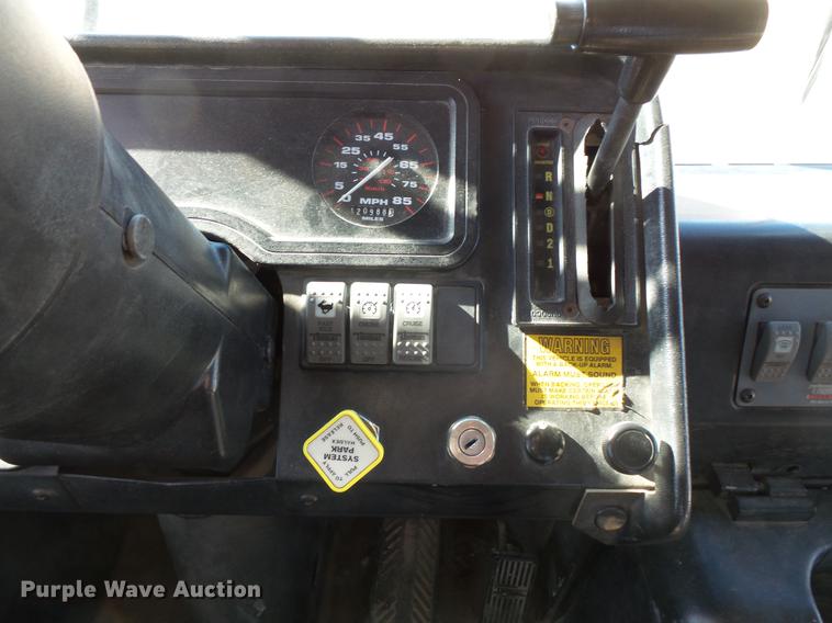 image for item DC4735 2001 Thomas Built Saf-T-Liner MVP EF 1118S school bus